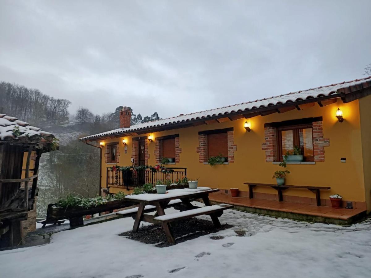 Appartamento Carroceu Rural Onís Esterno foto